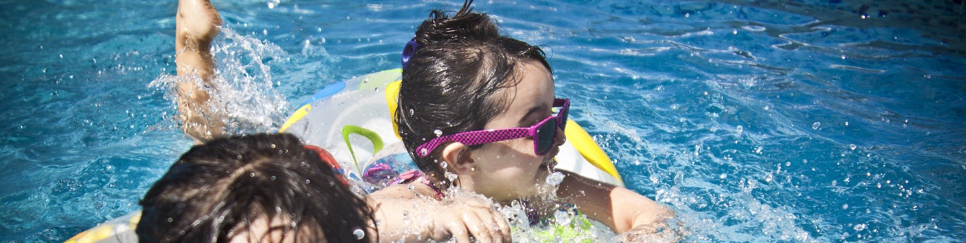 sunglasses-1284419_1920
